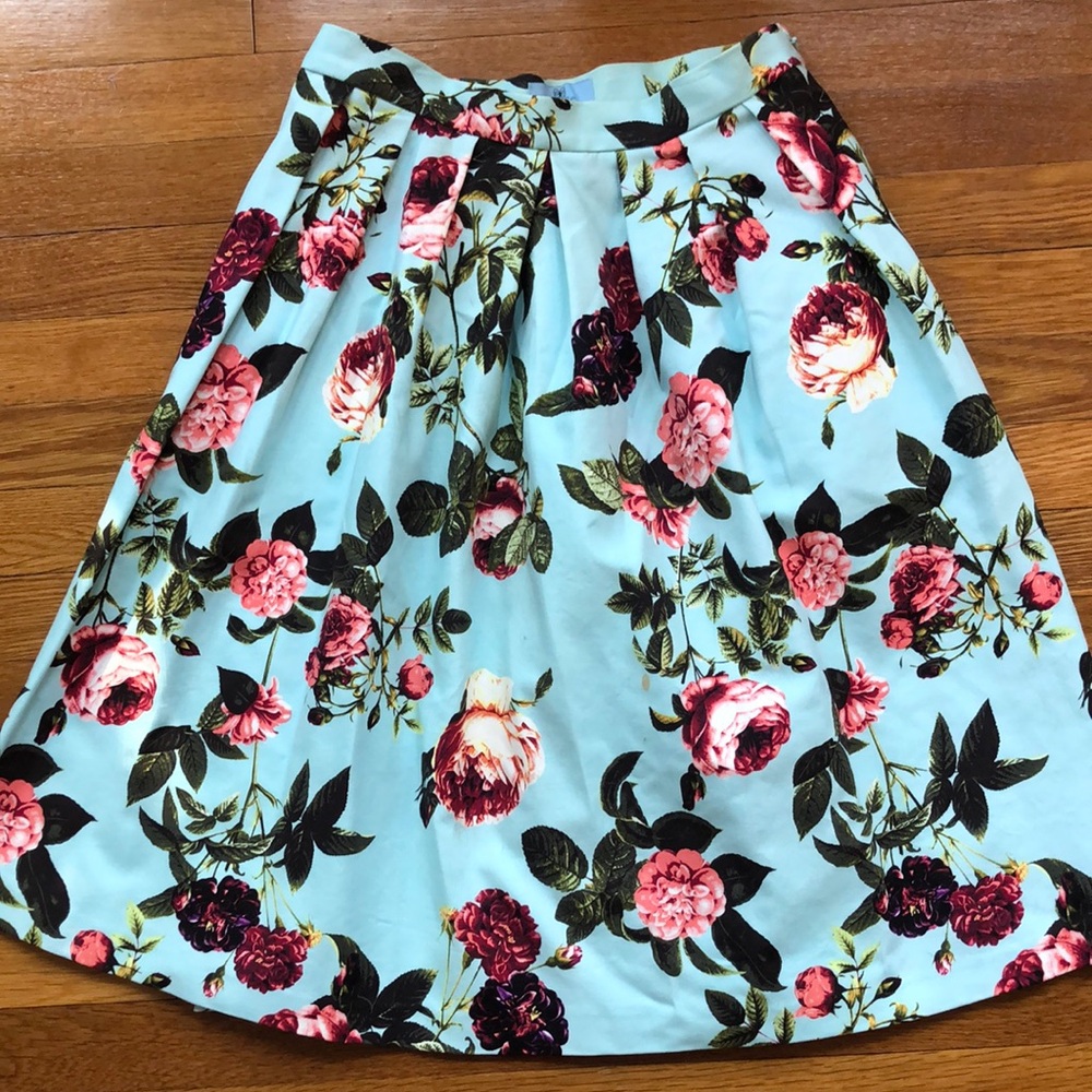 Tea length pleated skirt